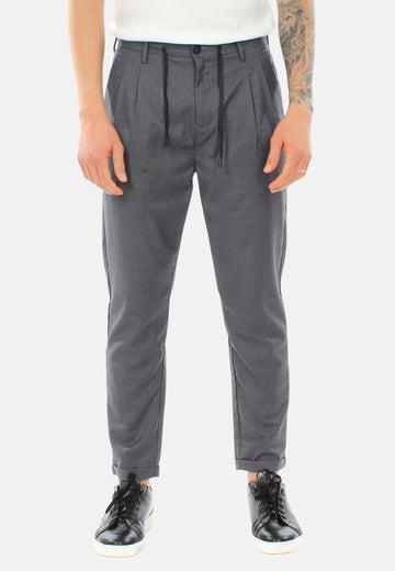 Pantalon avec plis et cordon de serrage