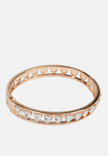 Bracelet rigide avec coeurs