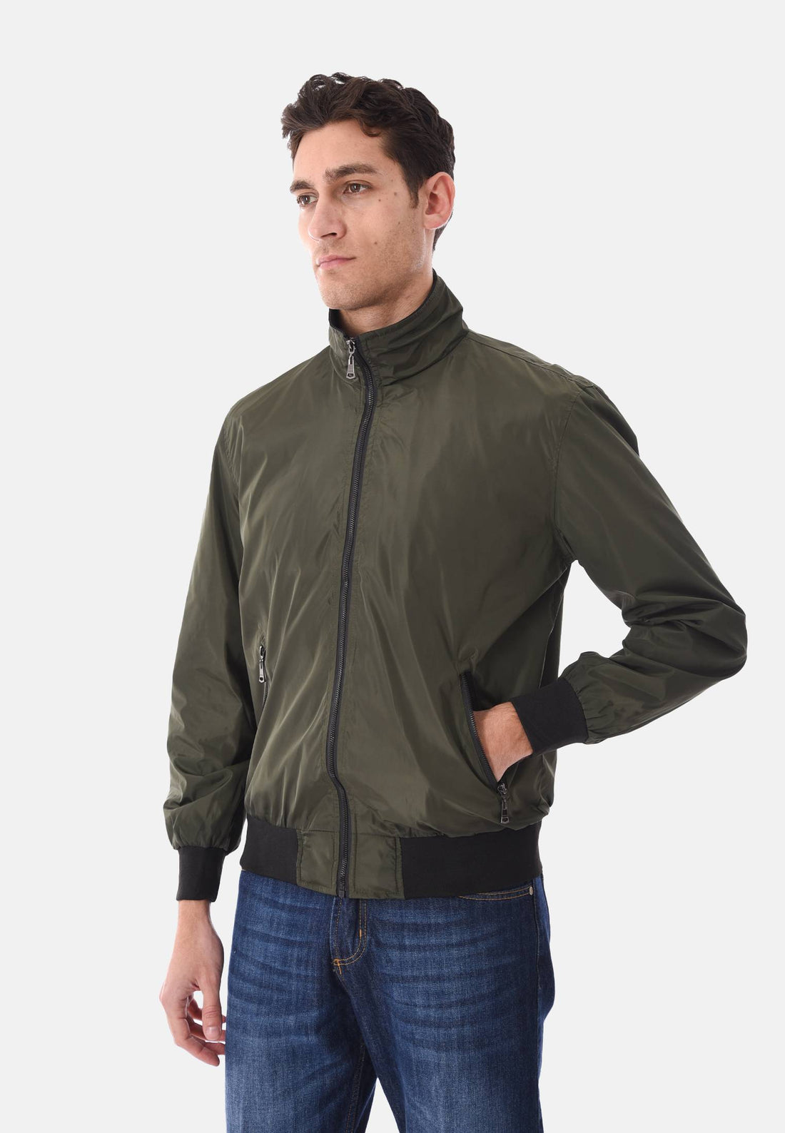 Giubbotto impermeabile con zip nera