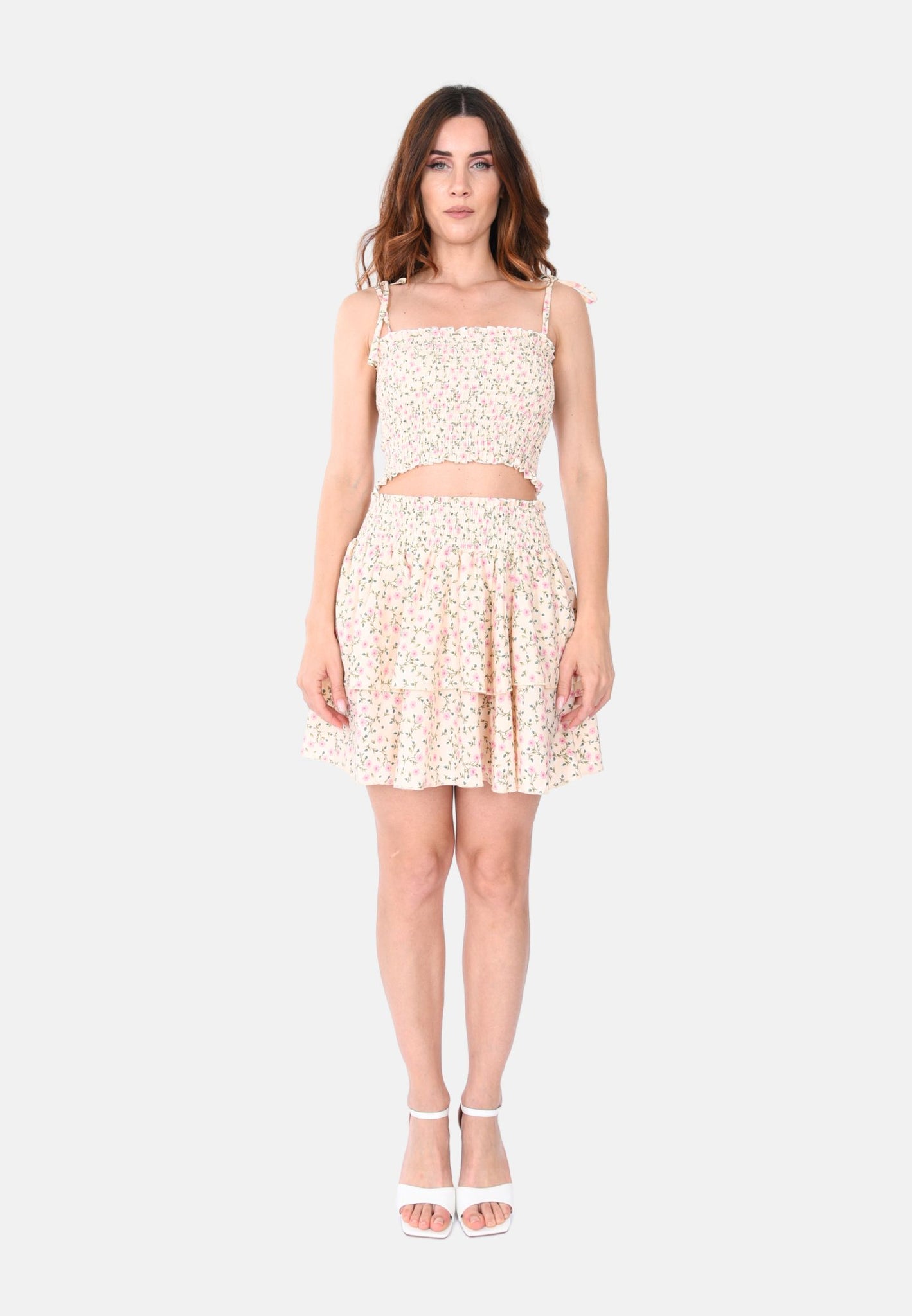 Coordinato a fiorellini con gonna