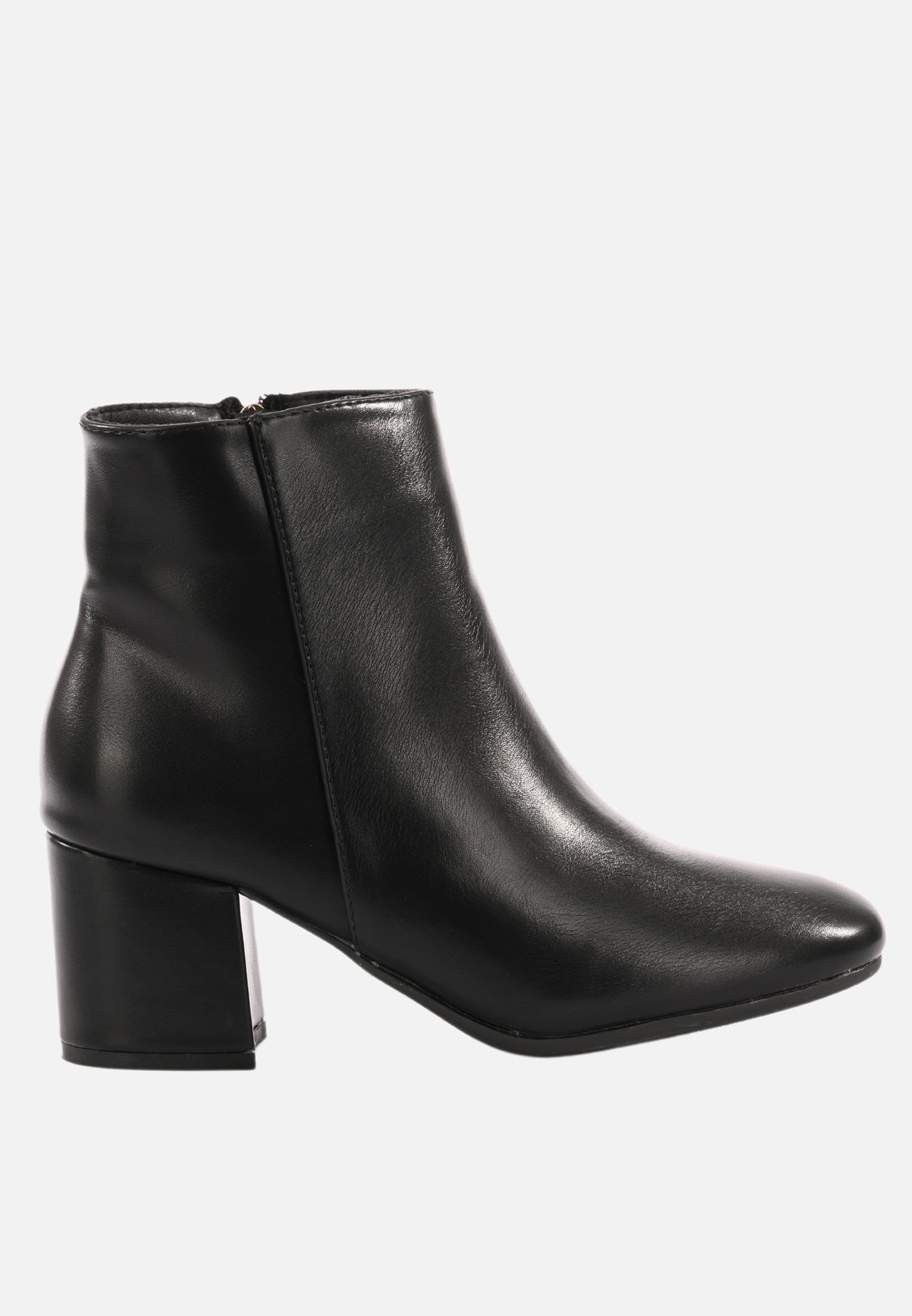 Bottines en éco-cuir 