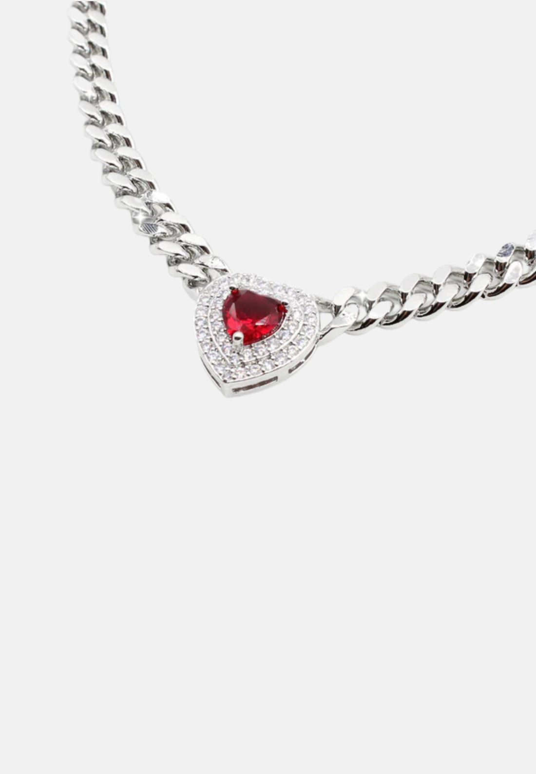 Collana con cuore e rubino