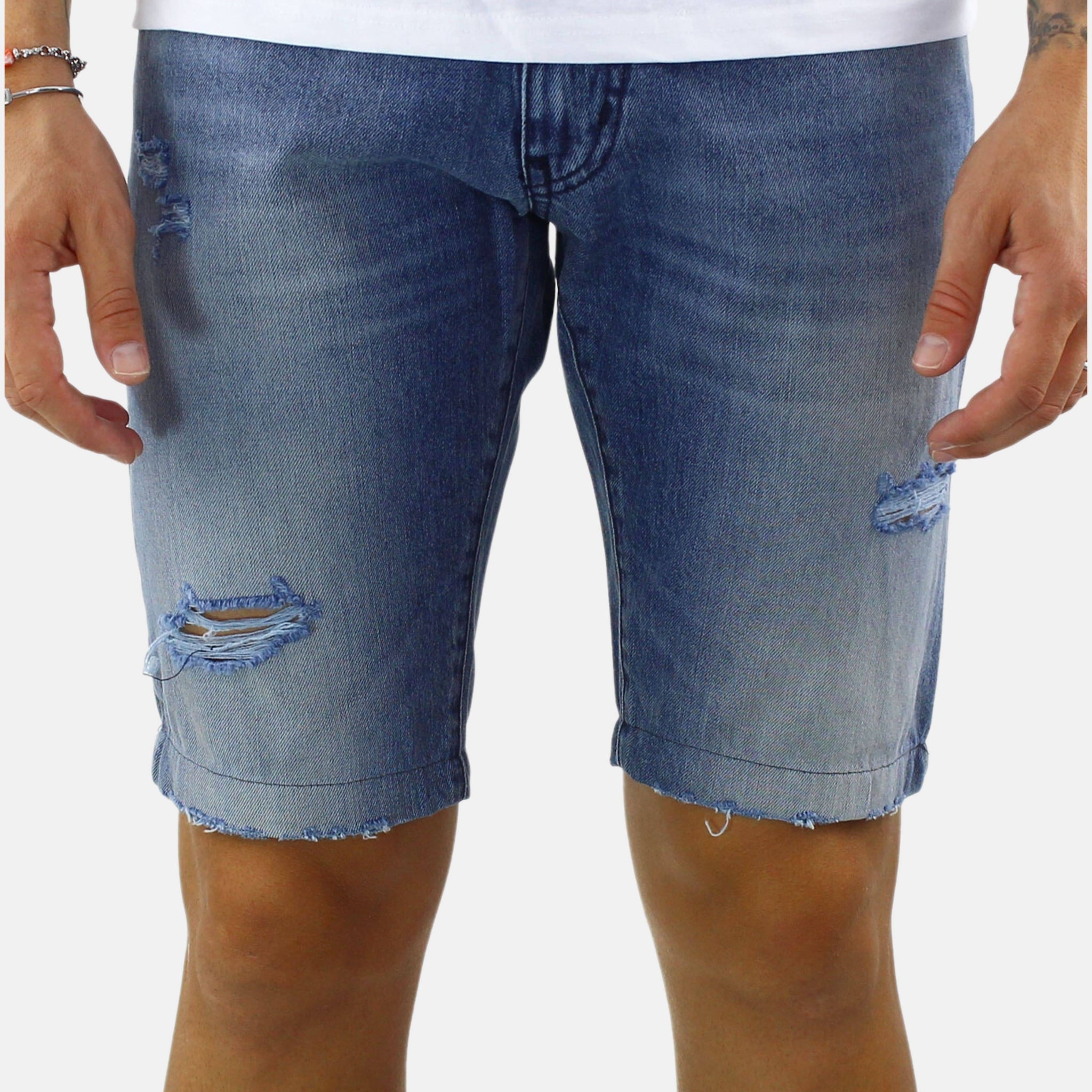 Bermuda di jeans con strappi