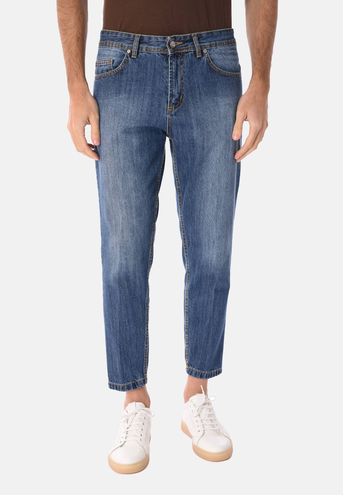 Jeans capri effetto slavato