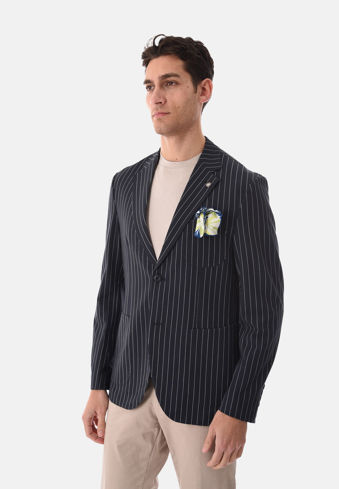 Giacca gessata con pochette