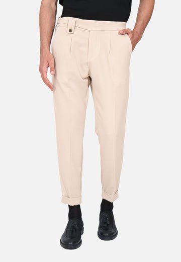 Pantalone vita alta con fibbia e pinces