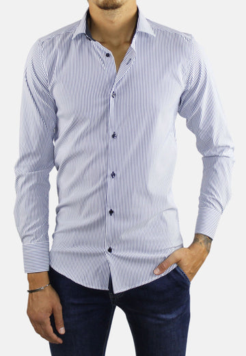 Chemise fine à rayures