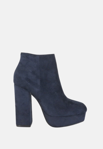 Tronchetti in camoscio