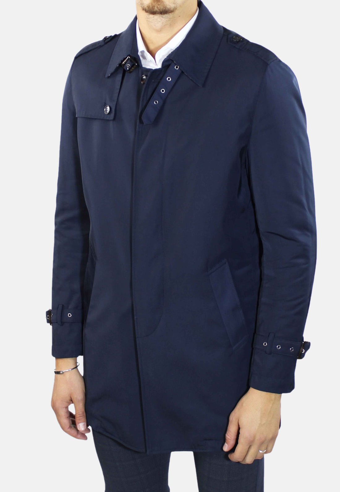 Trench con spalline blu