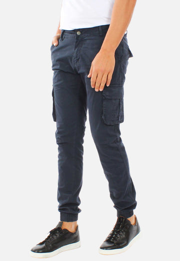 Pantaloni cargo con elastico alle caviglie