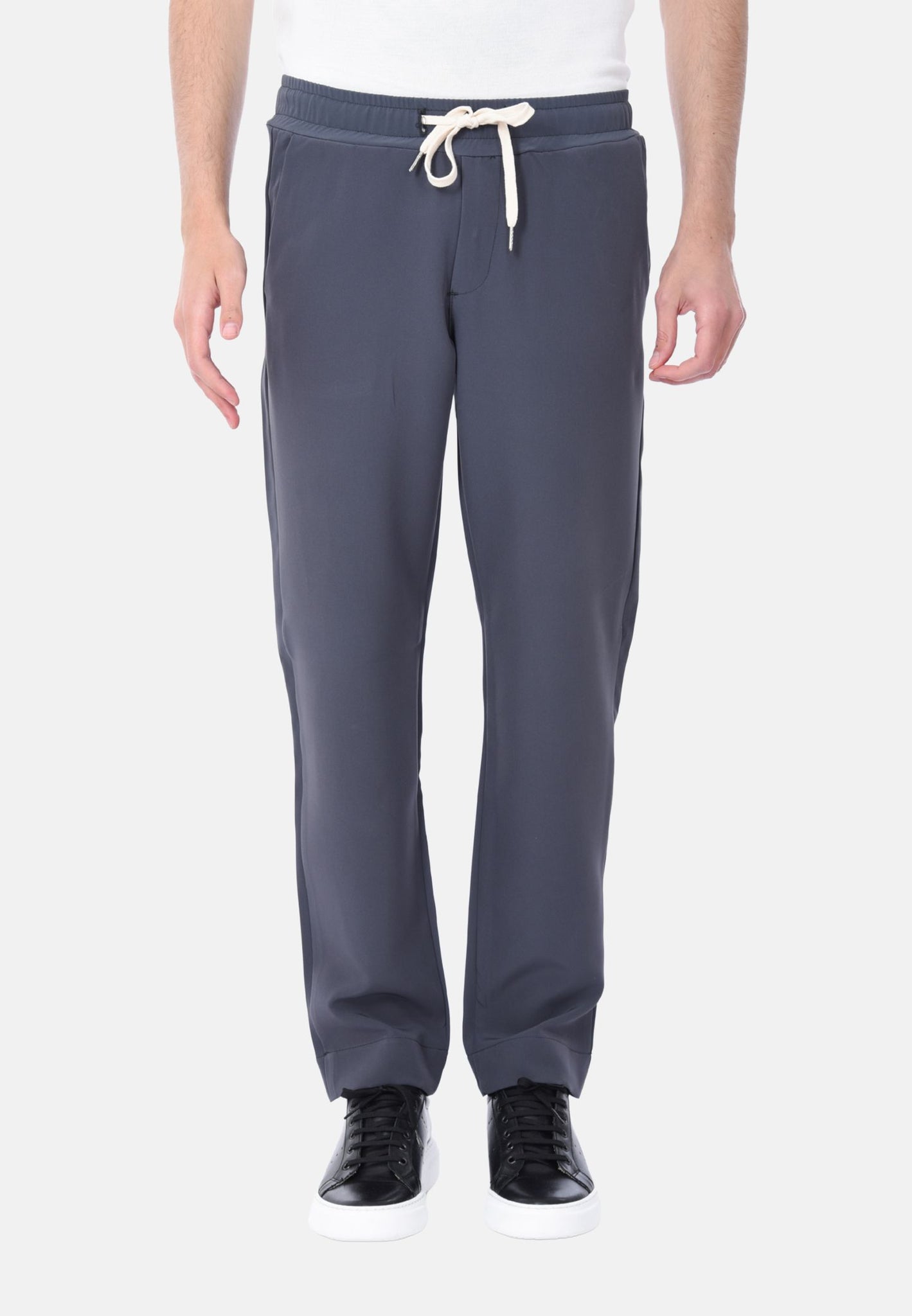 Pantaloni baggy