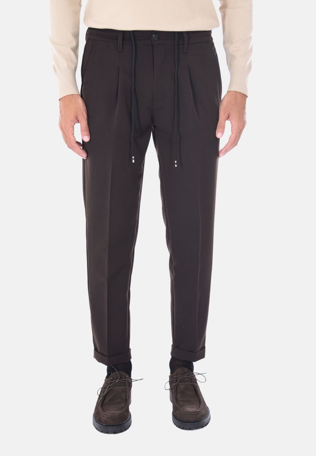 Pantalone con pinces e risvoltino