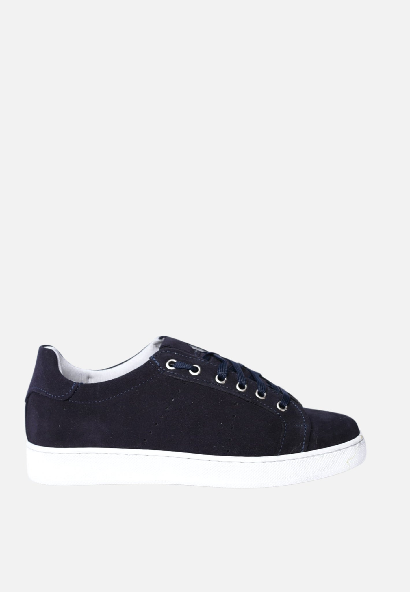 Baskets en daim