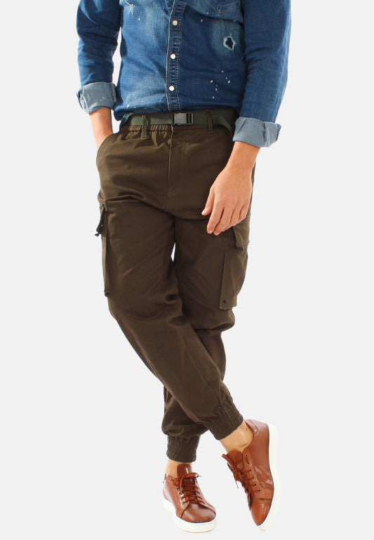 Cargo pants with elastic waistband and green belt