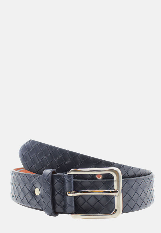 Woven patterned belt