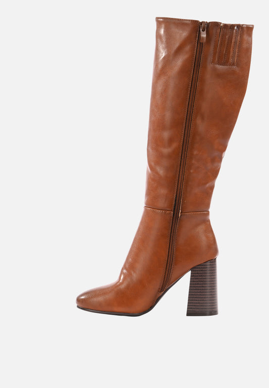 Long boot with heel