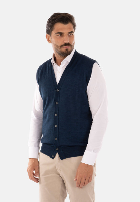 Waistcoat with buttons in wool