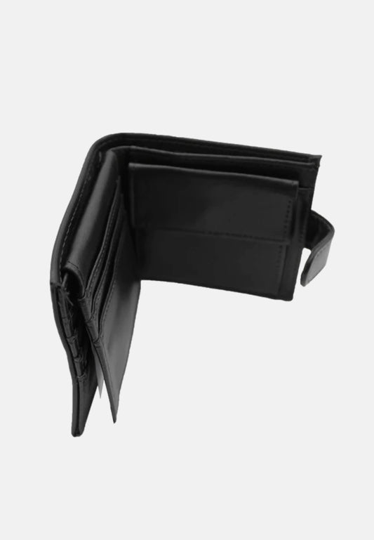 Multi-pocket wallet with clip