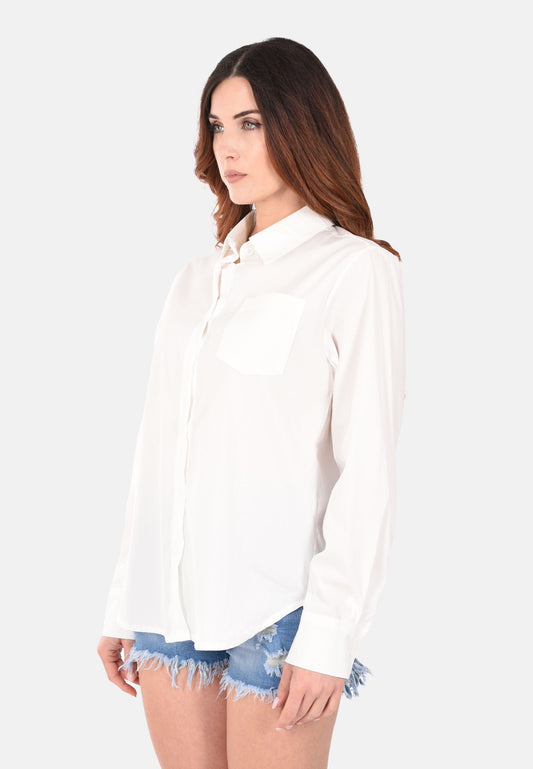 Shirt with classic collar
