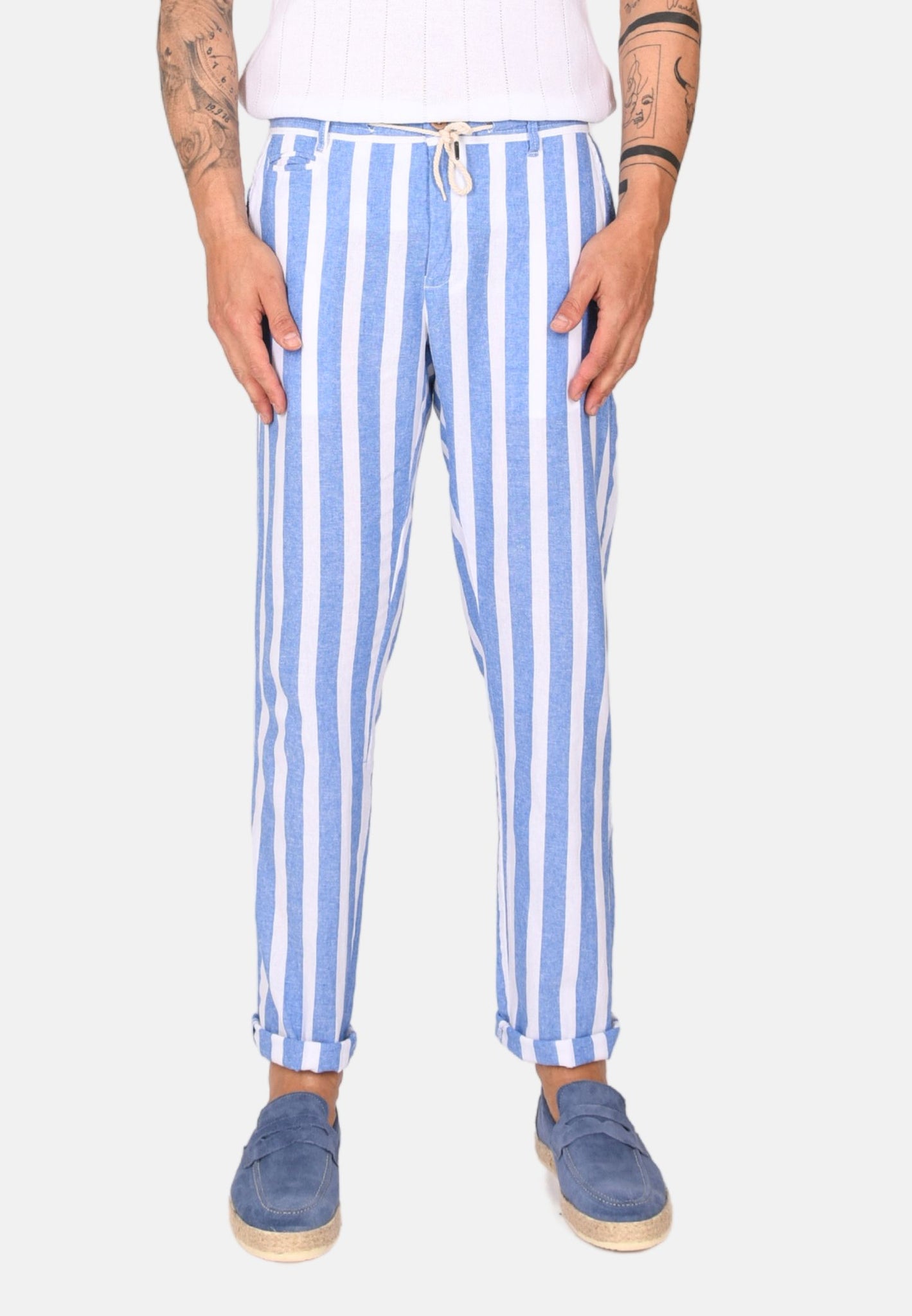 Pantalon en lin rayé bleu clair